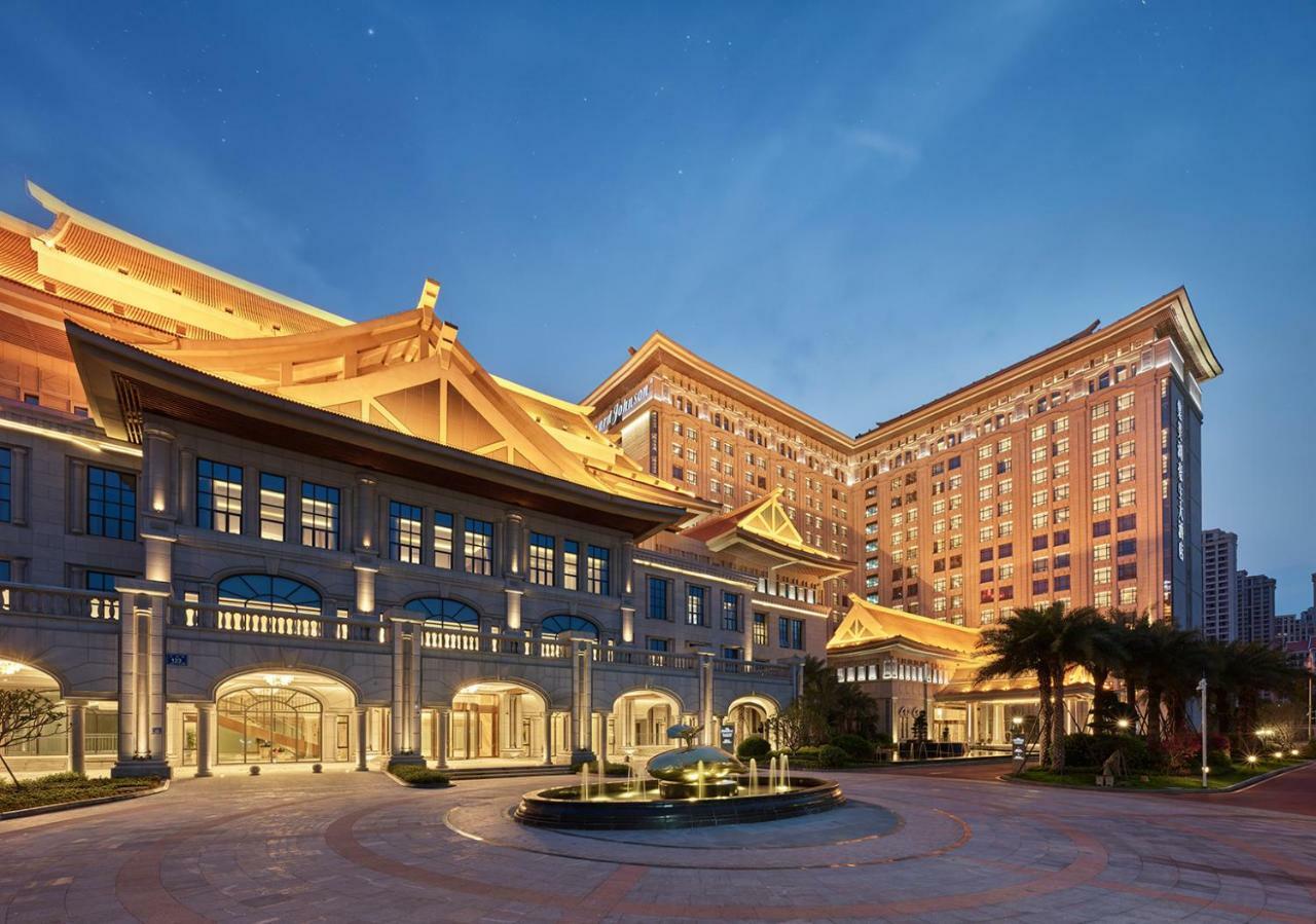 Howard Johnson By Wyndham Jimei Lake Plaza Xiamen Eksteriør billede